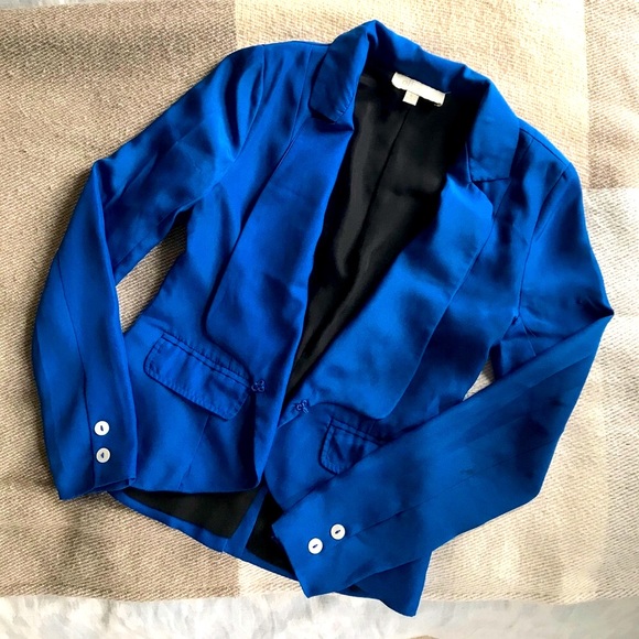 Silky royal blue blazer - Picture 2 of 8
